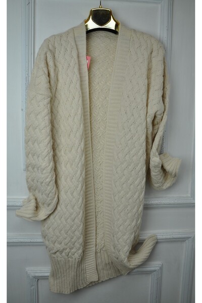 elma abone UZUN DÜĞMESİZ TRİKO HIRKA