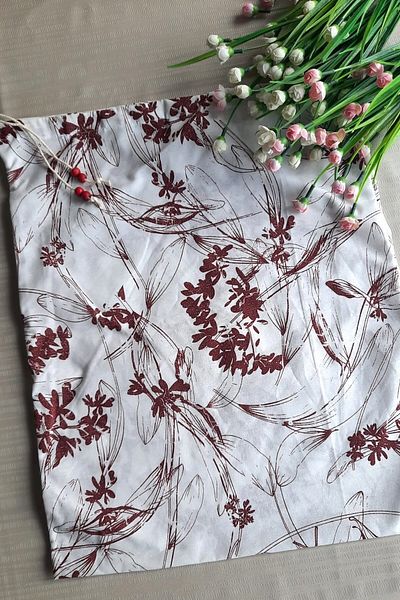 Emtory Home Поставка за хляб с флорален принт, червена, ленена, с връзки, 50x40 см