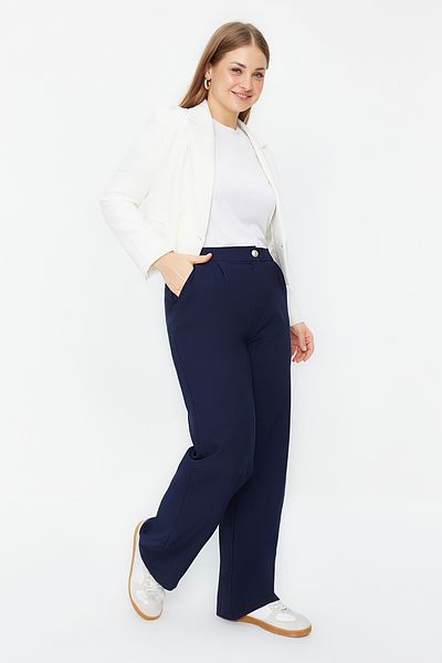 Trendyol Curve Marineblaue Hose mit weitem Bein in großen Größen - TBBAW24AR00033