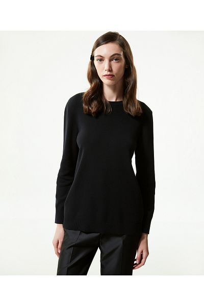 Machka Women's Black Sweater