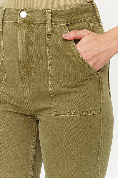 Trendyol Collection Khaki Wash Effect Pocket Detailed High Waist Straight Jeans TWOSS24JE00090