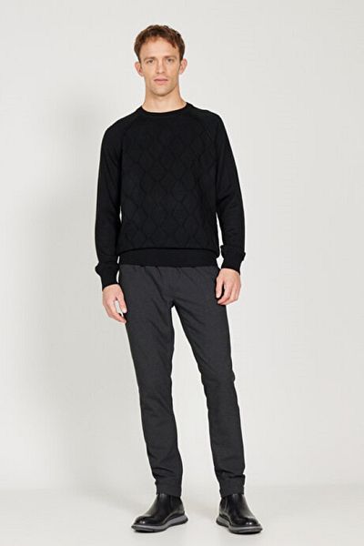 ALTINYILDIZ CLASSICS Schwarzer Jacquard-Strickpullover aus Wolle mit normaler Passform und Rundhalsausschnitt