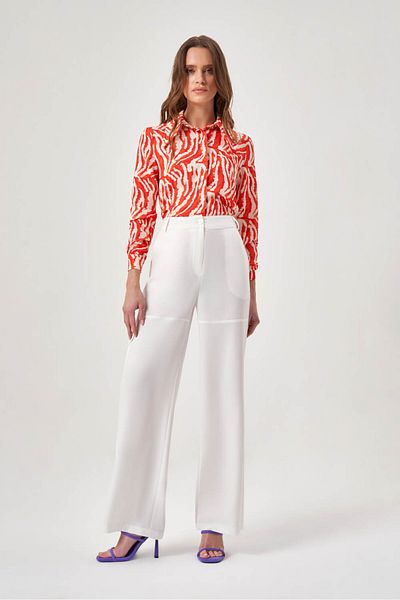 Mizalle White Trousers with Side Pockets