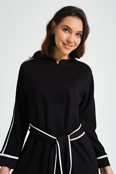 Mizalle Black Dress with Piping and Belt