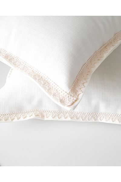 Fabric by Gülçin Διακοσμητικό ορθογώνιο κάλυμμα μαξιλαριού με βαμβακερή μαλακή υφή μασίφ μαργαριτάρι λευκό δαντέλα