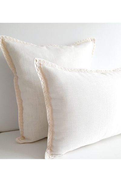 Fabric by Gülçin Βαμβακερή μαλακή υφή κρεμ μονόχρωμη δαντέλα Διακοσμητική ορθογώνια μαξιλαροθήκη