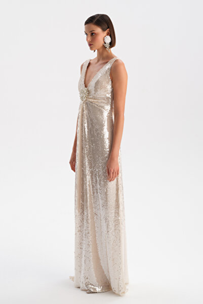 niyama PAYET KUMAŞ AKSESUARLI SIRT DEGAJELİ MAXİ ELBİSE