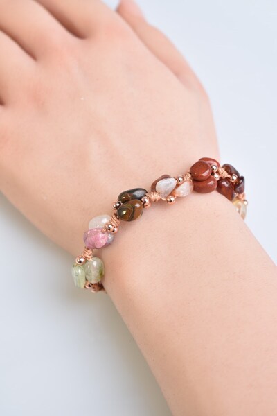 Safnaturel سوار من الحجر الطبيعي بتصميم مكرامية على شكل أسد