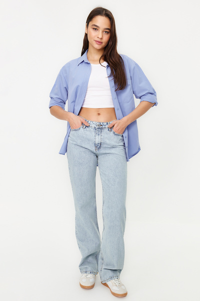 Trendyol Collection Hellblaue Jeans mit niedriger Taille und weitem Bein TWOS...