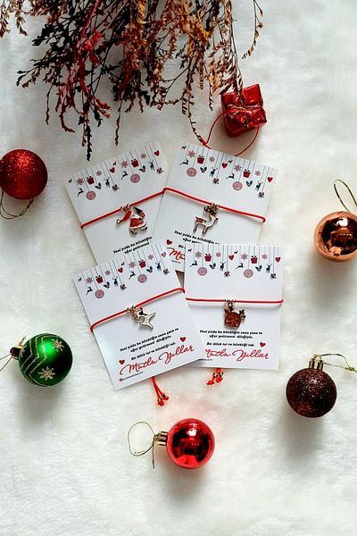 Burak Baskı Tasarım New Year Themed Adjustable, New Year Gift with 4 Red Strings - Santa Claus