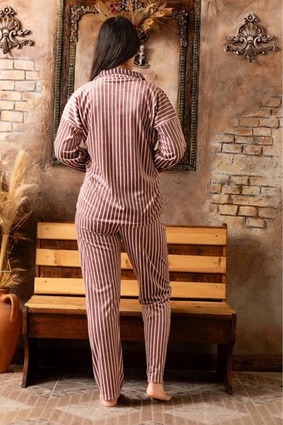 Lukitus Set pijamale de damă cu guler cămașă din catifea
