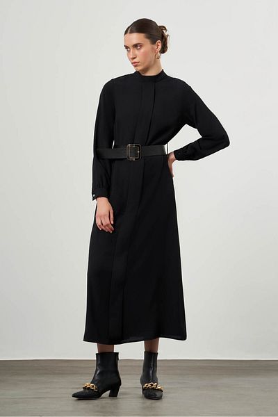 Mizalle Belted Long Black Dress
