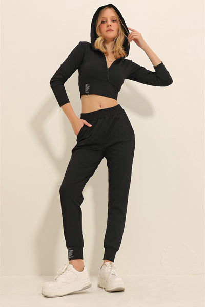 Trend Alaçatı Stili Schwarzer Damen-Trainingsanzug mit Kapuze, Reißverschluss und Cord-Trainingsanzug mit zwei Taschen ALC-X11428