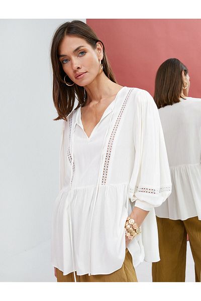 Koton Viskose-Bluse mit V-Ausschnitt und Krawatte, detailliert bestickt