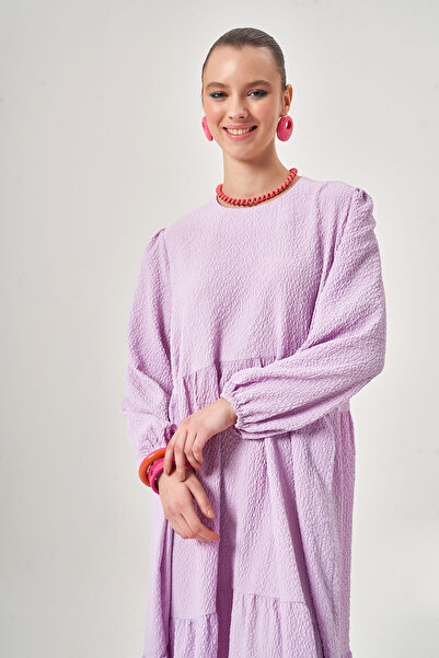 Mizalle فستان جاكار أرجواني