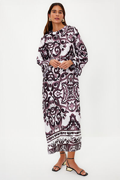 Trendyol Modest Hnědé saténové večerní šaty Jalabiya s etnickým vzorem TCTSS23DB00028