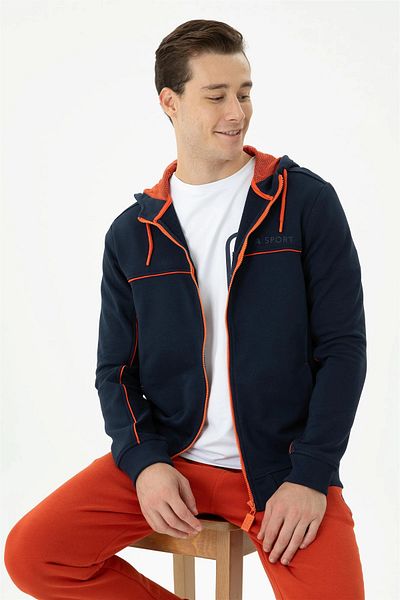 U.S. Polo Assn. МЪЖКИ СПОРТЕН СУИТШЪР С КАЧУЛКА И ЦИП, РЕГУЛАРНА КРОЯ, U.S. POLO G081SZ082.000.1668531 RC-EGINO