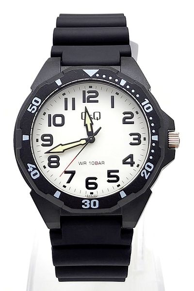 Q&Q Men's Waterproof Wristwatch