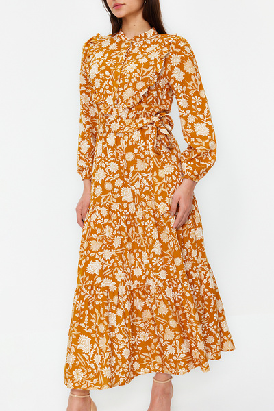 Trendyol Modest Μουστάρδα μικρό φλοράλ εμπριμέ βολάν Λεπτομερές υφαντό φόρεμα με ζώνη TCTSS21EL3340