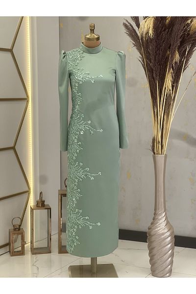 Surikka Pencil Crescent Hijab Evening Dress with Applique Embroidery on the Front Mint Green