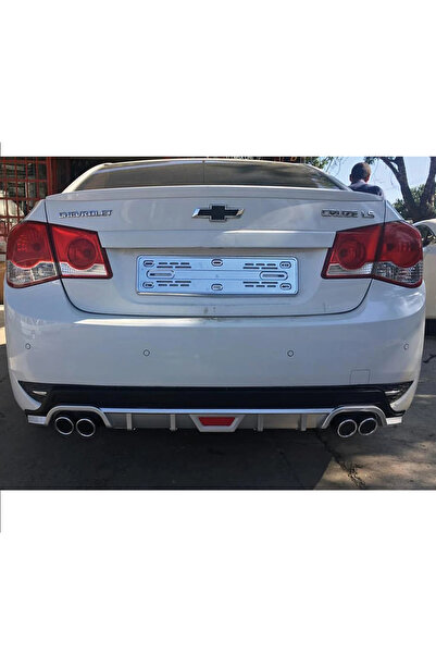 MKG Otomotiv Chevrolet Cruze Sedan Gri Difüzör Difizör Yuvarlak Egzoz Görünüm Kulaklı Tip 2008 - 2015 Uyumlu
