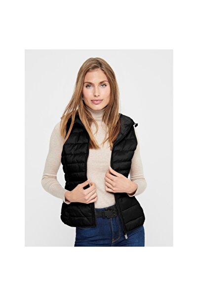 ONLY Чорна жіноча куртка з капюшоном 15205760