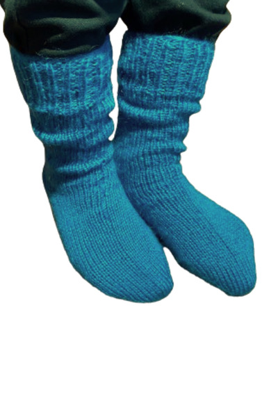 Işin Tasarım MAVİ RENKLİ EL ÖRGÜSÜ 40-44 NUMARA YÜN ÇORAP