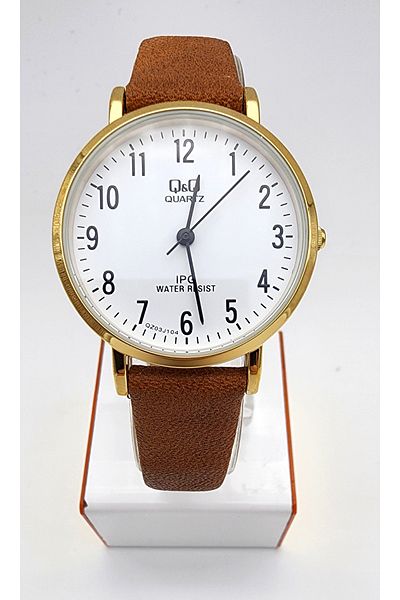 Q&Q Women's Wristwatch - Stylish and Functional Design