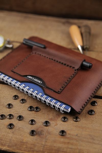 New Coast Leather 1900's Ръчно изработен калъф за тефтер A6 от естествена кожа