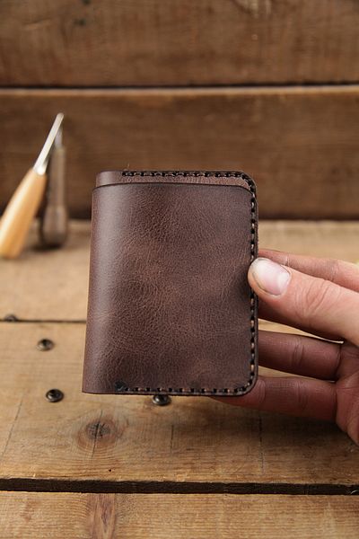 New Coast Leather 1900's Ръчно изработен минималистичен мъжки портфейл от естествена кожа