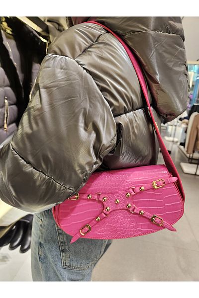 Mercan Stores Women's Pink Crocodile Textured Shoulder Bag with Adjustable Lock Strap