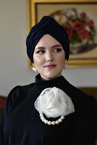 AŞK DÜĞÜMÜ PLİSE TESETTÜR KADIN BONE