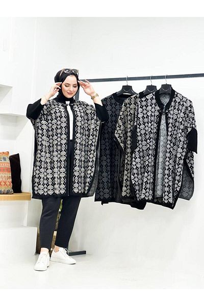 Kayaka triko women's patterned bat poncho model