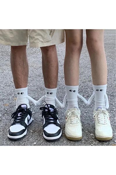 ŞAP ŞİK SOCKS Κάλτσες με μαγνήτη που κρατούν τα χέρια