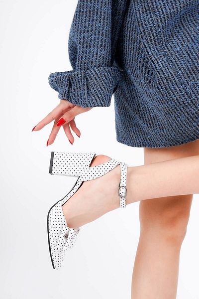MERVE BAŞ Women's White Polka Dot Daily Classic Heeled Shoes