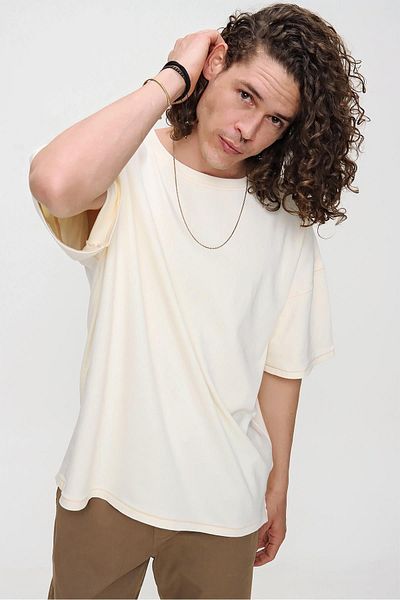 CHUBA Ανδρικό μπλουζάκι με μπεζ Premium Crew Neck Textured Oversize Slit Λεπτομερές T-shirt 21s104