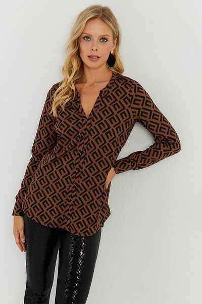 Cool & Sexy Dámská blůza Camel-černá s výstřihem do V AYD258