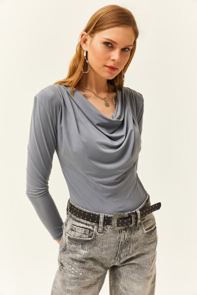 Olalook Kadın Gri Vatkalı Pileli Degaje Yaka Bluz BLZ-19002419