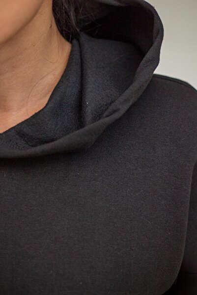 Azıcık Akıllı Kadın Siyah Basic 3 Üç İplik Ekstra Kalın Kapüşonlu Kanguru Cep Uzun Kollu Sweatshirt 23KSWTUCPL