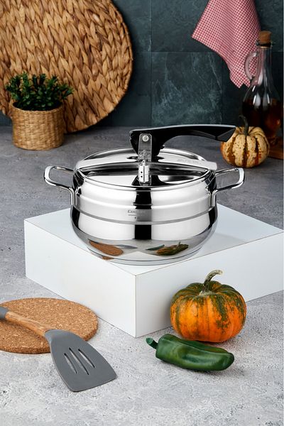 Cooker 4 Lt Stainless Steel Pressure Induction Based Cooker