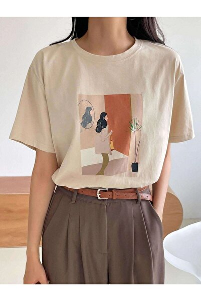 Yasolin Ženska bež majica sa širokim izrezom i printom figura