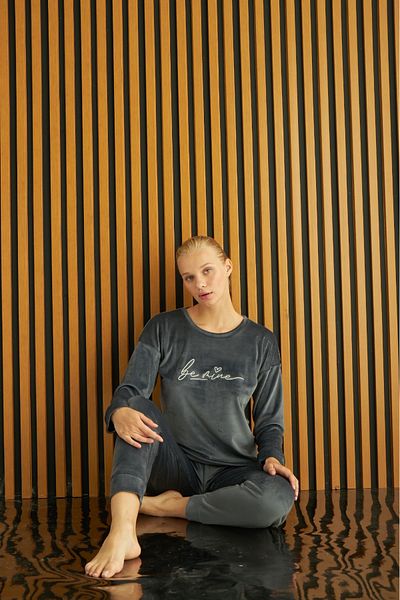 Pijamoni tissue Soft Velvet Printed Women's Pajamas Set (New Season)