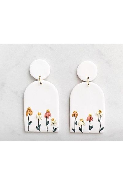 TREND Minimal Daisies Light Handmade White Polymer Earrings
