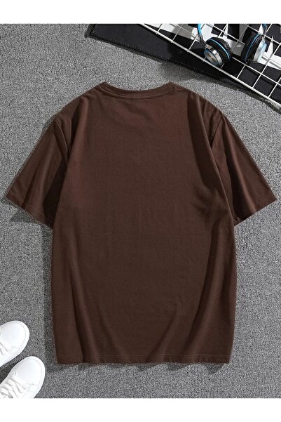 Adrift Унісекс коричнева футболка з принтом "Пригода в пустелі" з великими розмірами