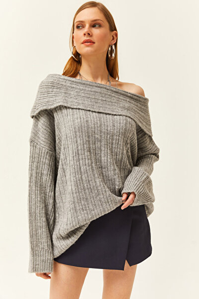 Olalook Woman's Gray Madonna Collar Ribbed Loose Knit Sweater KZK-19000732