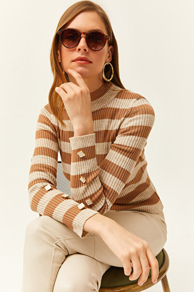 Olalook Дамски трикотажен пуловер от ликра с копчета и раирани ръкави KZK-19000731