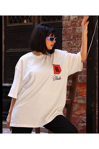 FANBOX SHOP White Monaco Oversize Women's T-shirt - Crew Neck