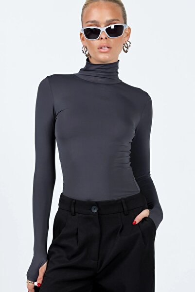 World Fashion Trends Μακρυμάνικο Basic Crop με λεπτομέρεια με ζιβάγκο