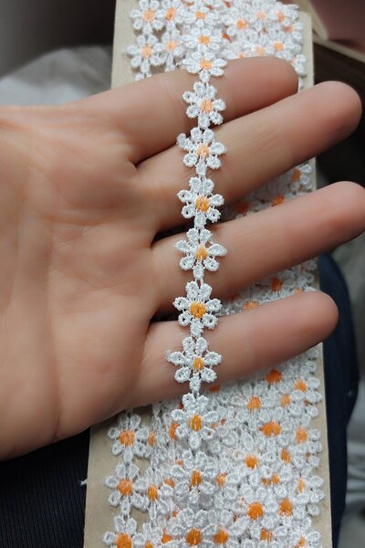 DUAYEN güpür dantel batikli küçük papatya 2 metre