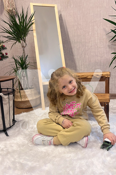 Zeyland UNISEX CREAM PINK WRITING PRINTED SWEATSHIRT